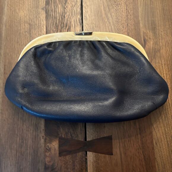 Vintage Ruth Saltz Clutch Handbag Purse Lucite Handle Faux Leather Retro - Picture 1 of 7